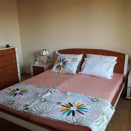 Apartment Luxury Wooden Sofia